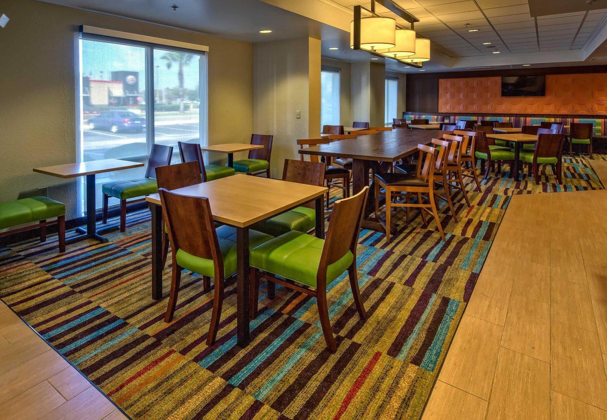Fairfield Inn And Suites By Marriott Orlando Near Universal Orlando Eksteriør bilde